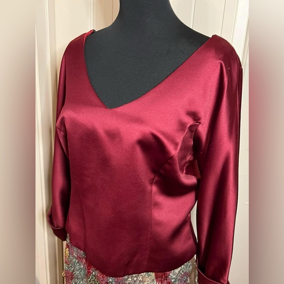 VIE by Victoria Royal- 2 piece set - size 14- wedding/formal attire - Picture 6 of 15